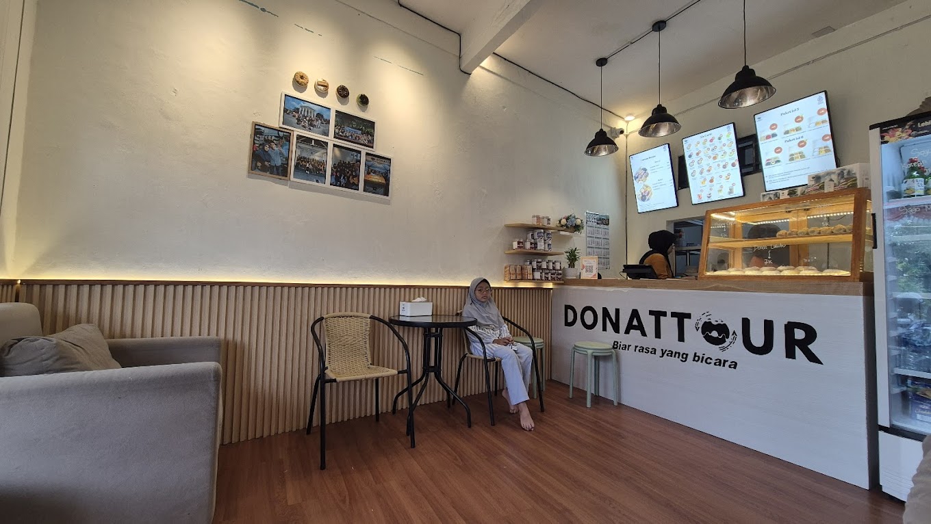 Donattour Pusat Gresik
